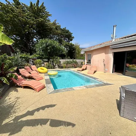 Maisons Proche De L'ocean Avec Piscine 度假居
